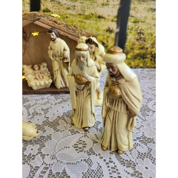 Vintage Made In Korea Nativity Set 11 Piece - Picture 2 of 5